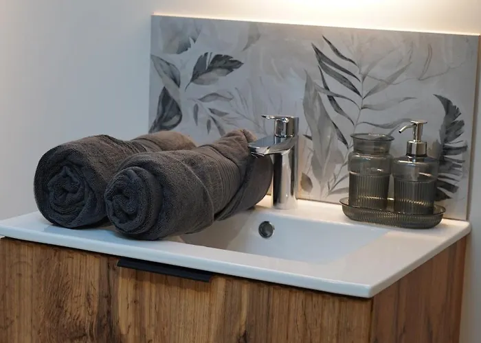 Apartment Les Combles D'eliot - Charme Sur La Vallee