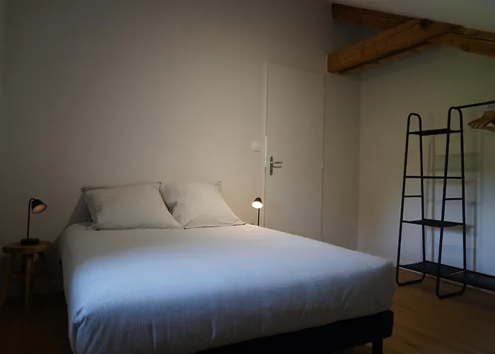 Apartment Les Combles D'eliot - Charme Sur La Vallee Chambon-sur-Lac