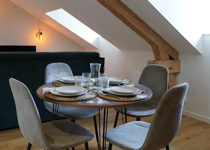 Les Combles D'eliot - Charme Sur La Vallee Apartment